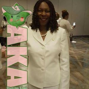 Meet your Posher, Regina